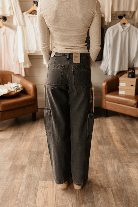 Superlow Loose Cargo | Meteorite Black