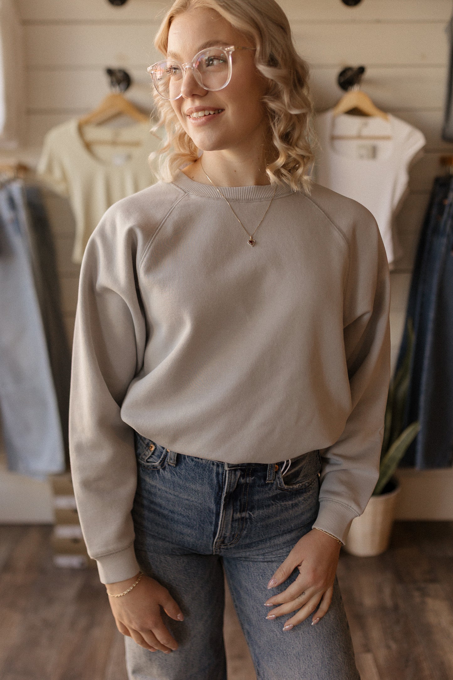 Monika | Crewneck