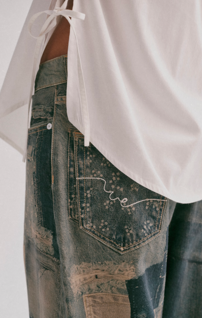 Illusions | Relaxed Fit Denim