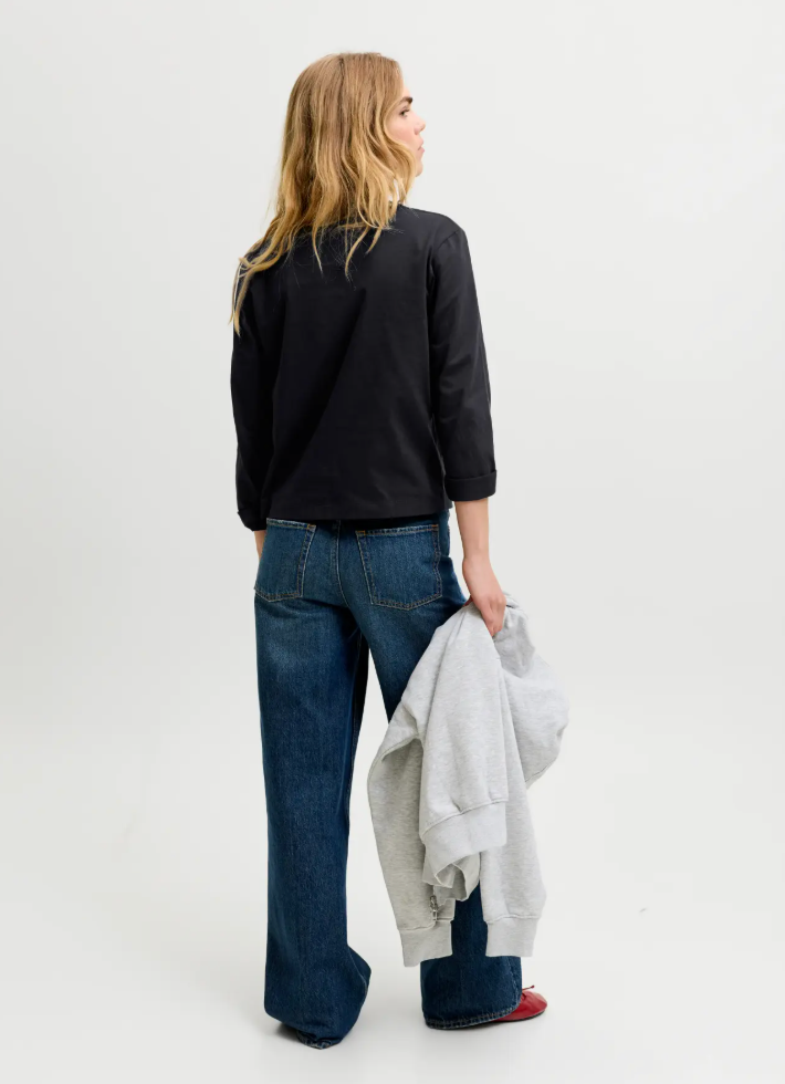Sophia | Boxy Basic Black
