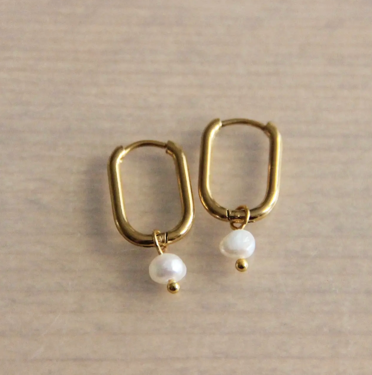 Mini Oval Pearl Huggie