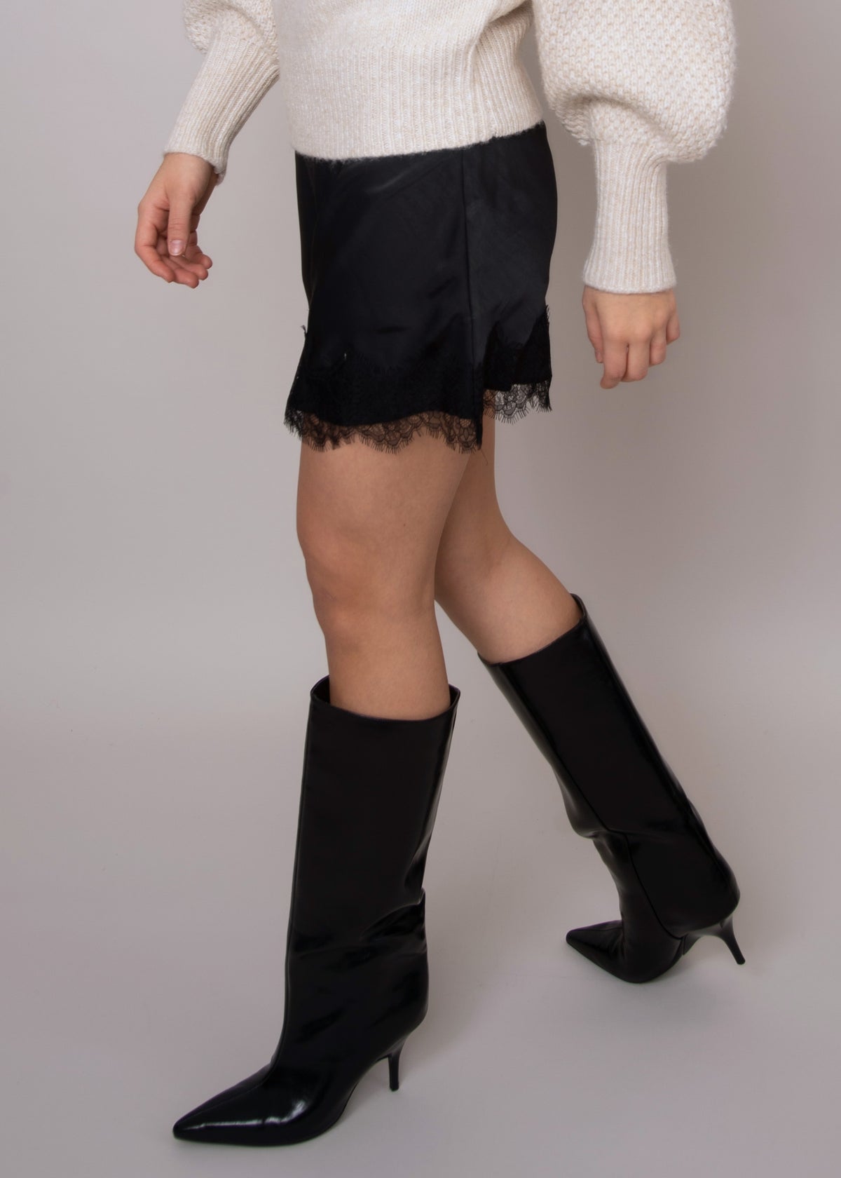Kira | Lace Skirt