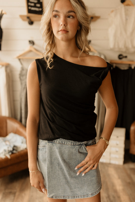 Zyla | Top