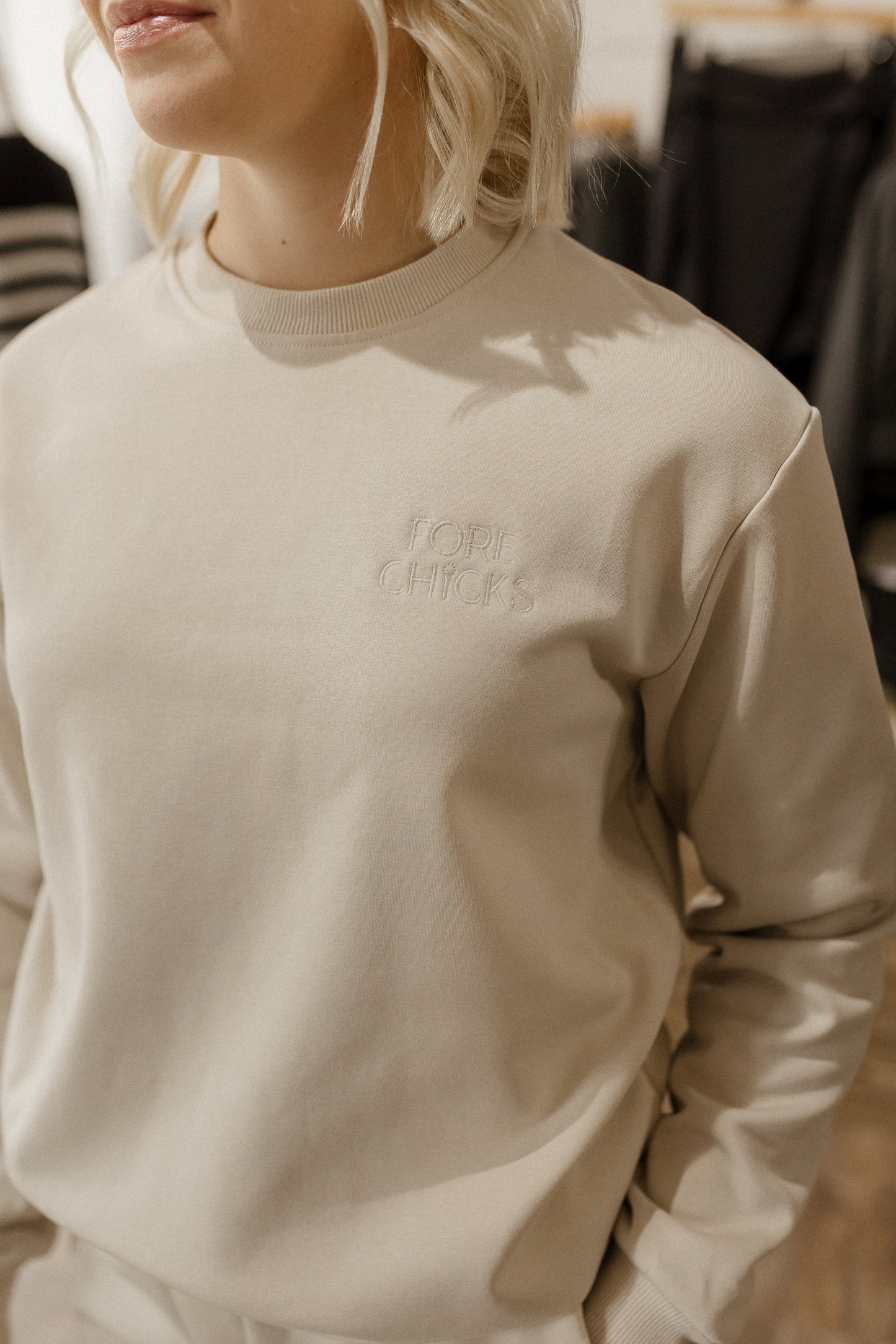 Fore Chicks | Crewneck