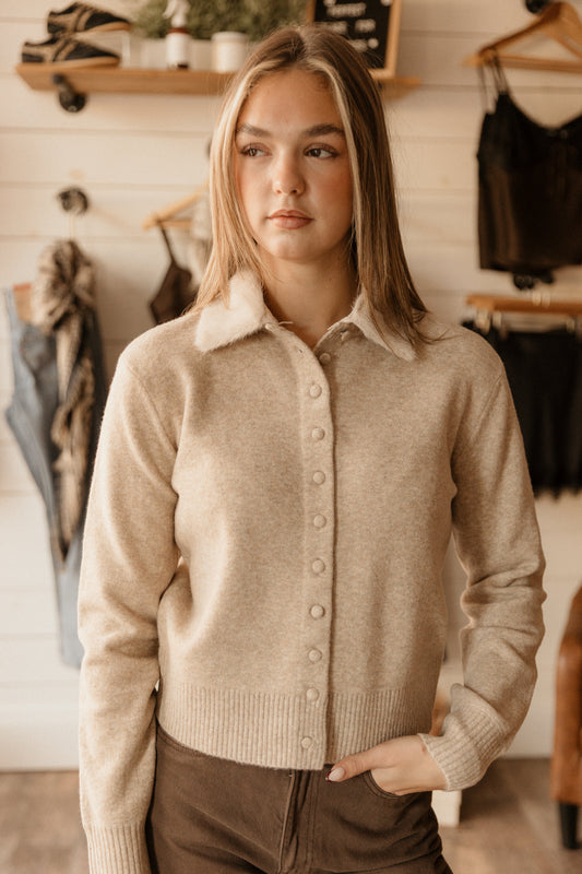 Lori | Cardigan + Detachable Fur Collar