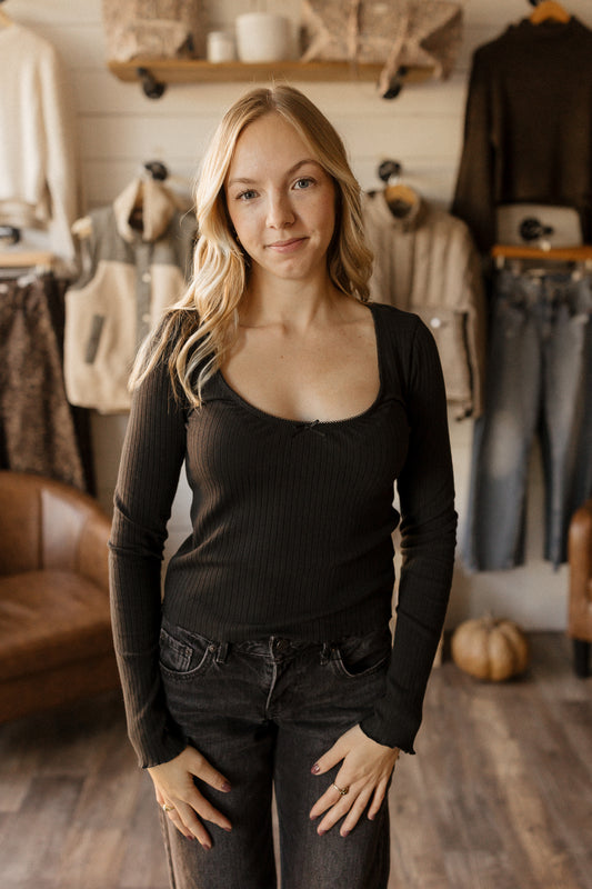 Black Ribbed | Long Sleeve