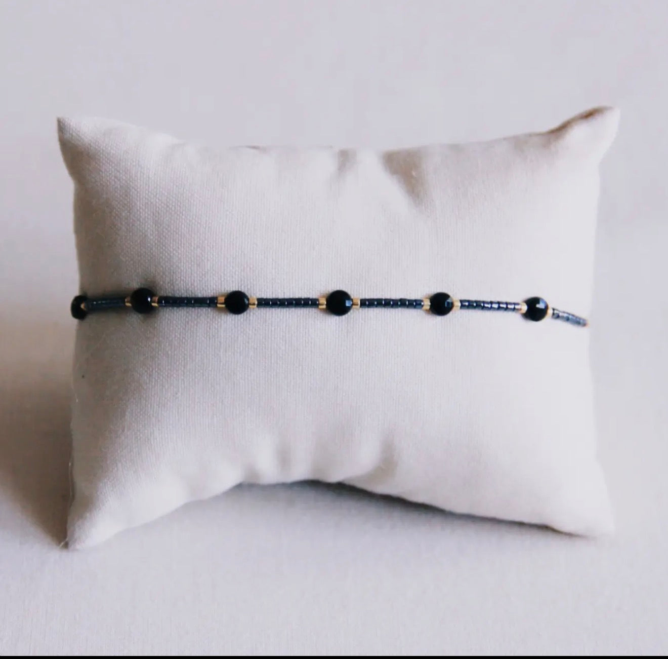 Black Miyuki | Bracelet