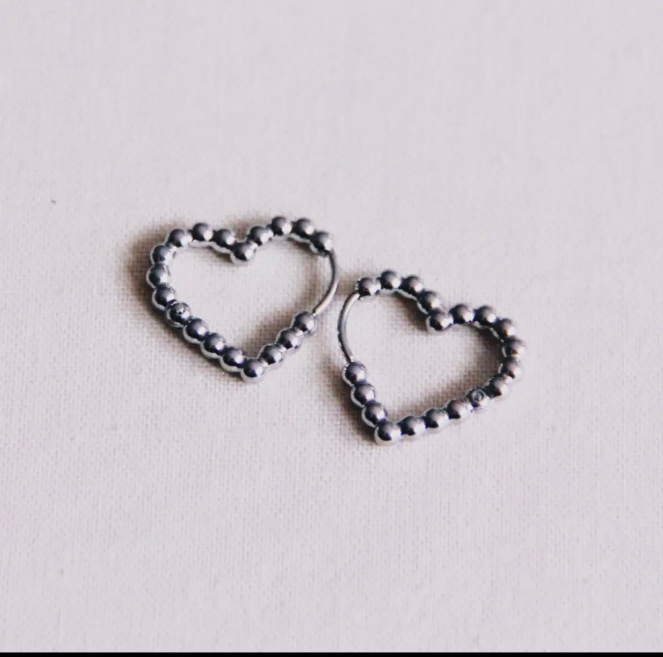 Silver Heart | Hoops