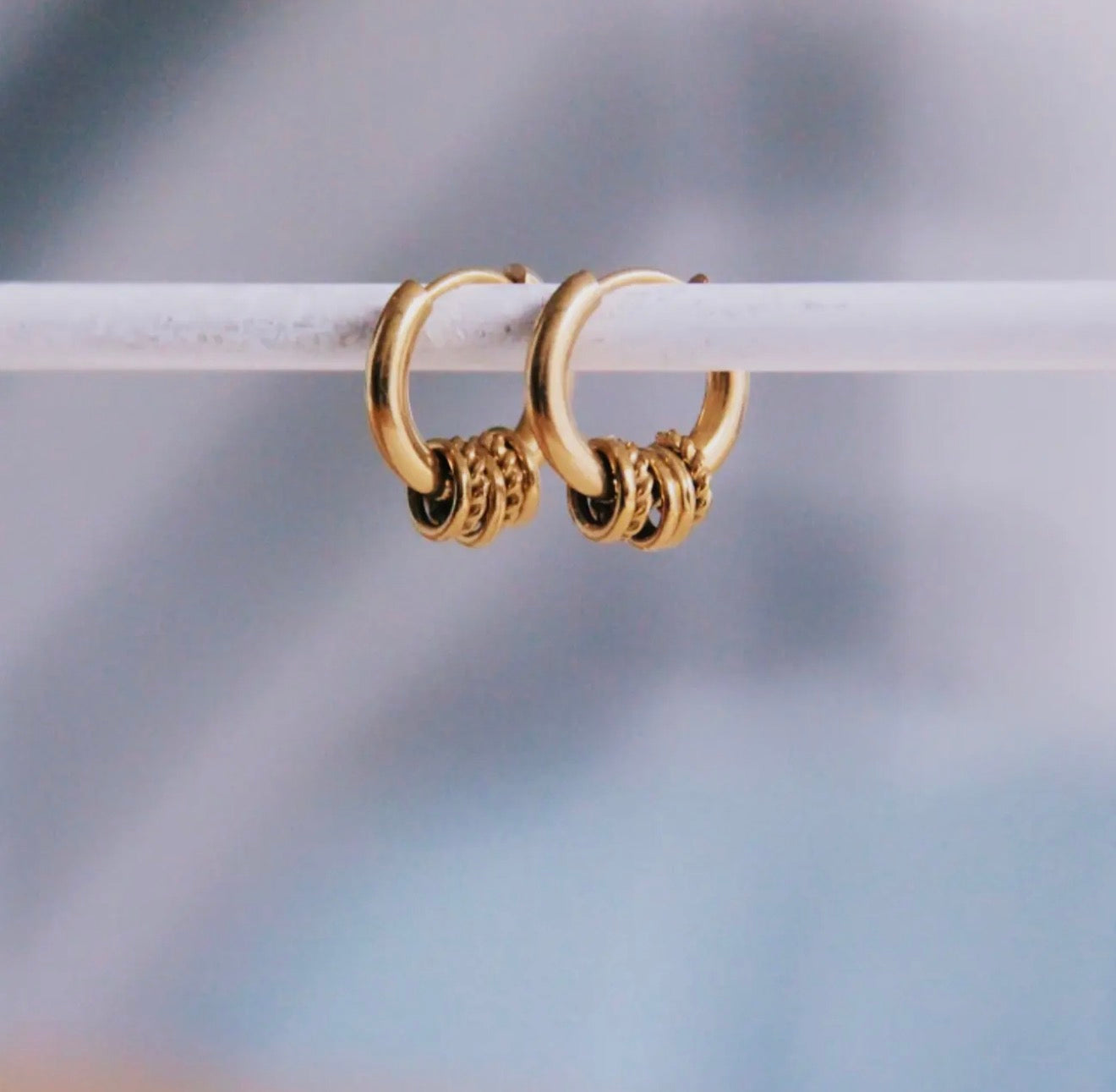 Twisted Earring | Hoops