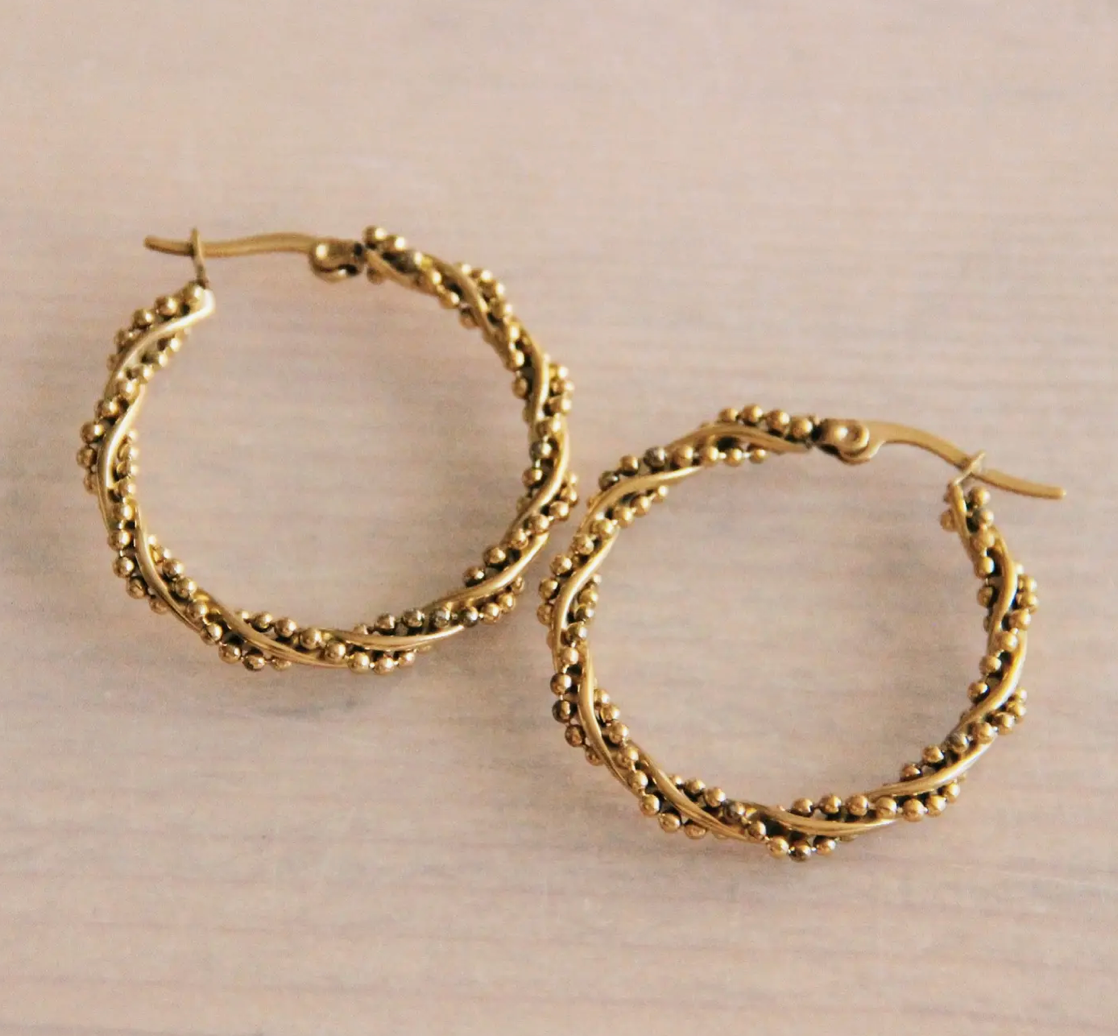 Twisted | Hoops
