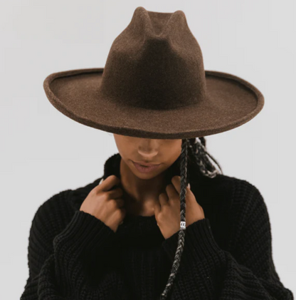 Jillian | Pencil Brim