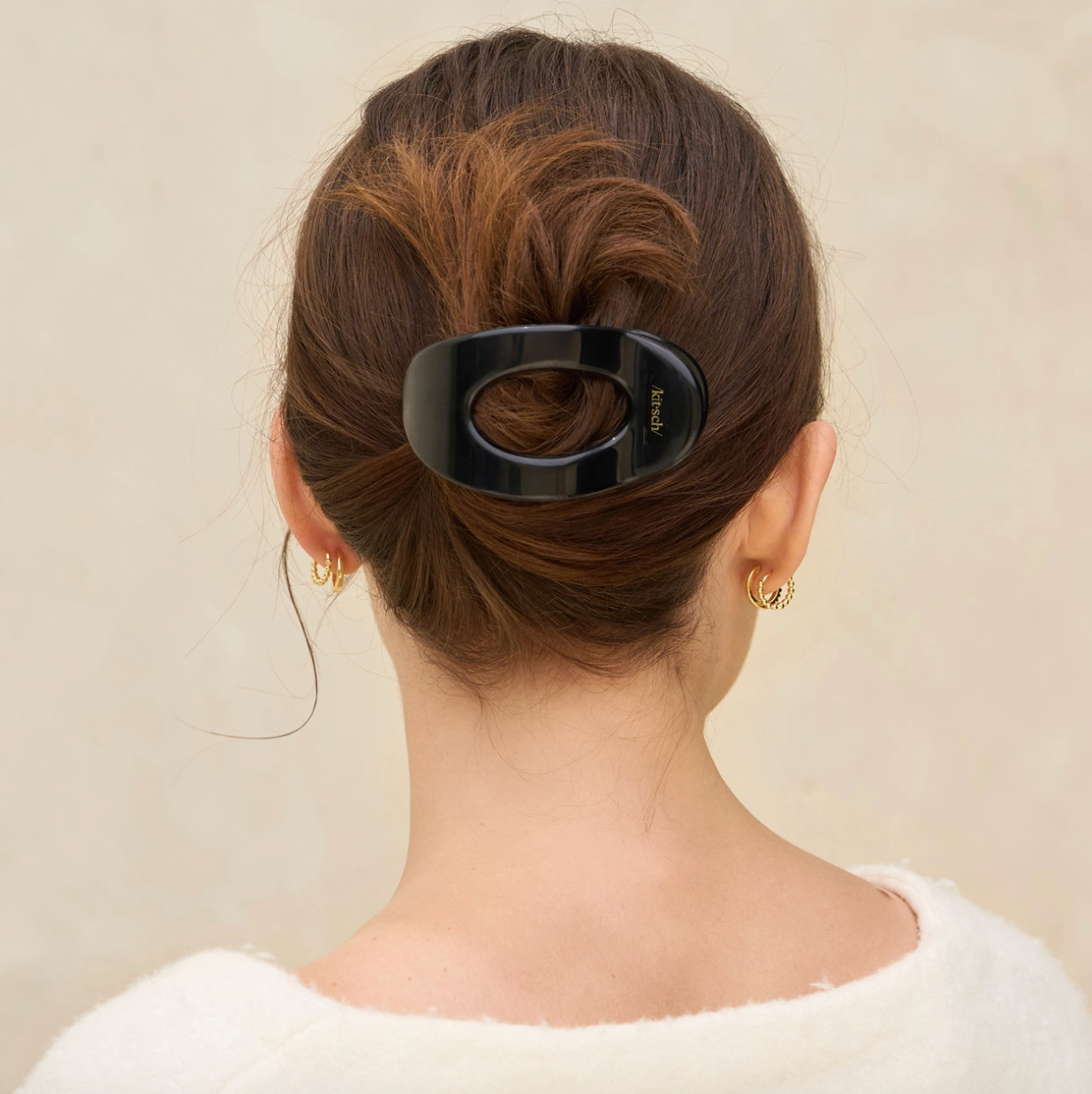 Black Flat Cloud Clip | Medium