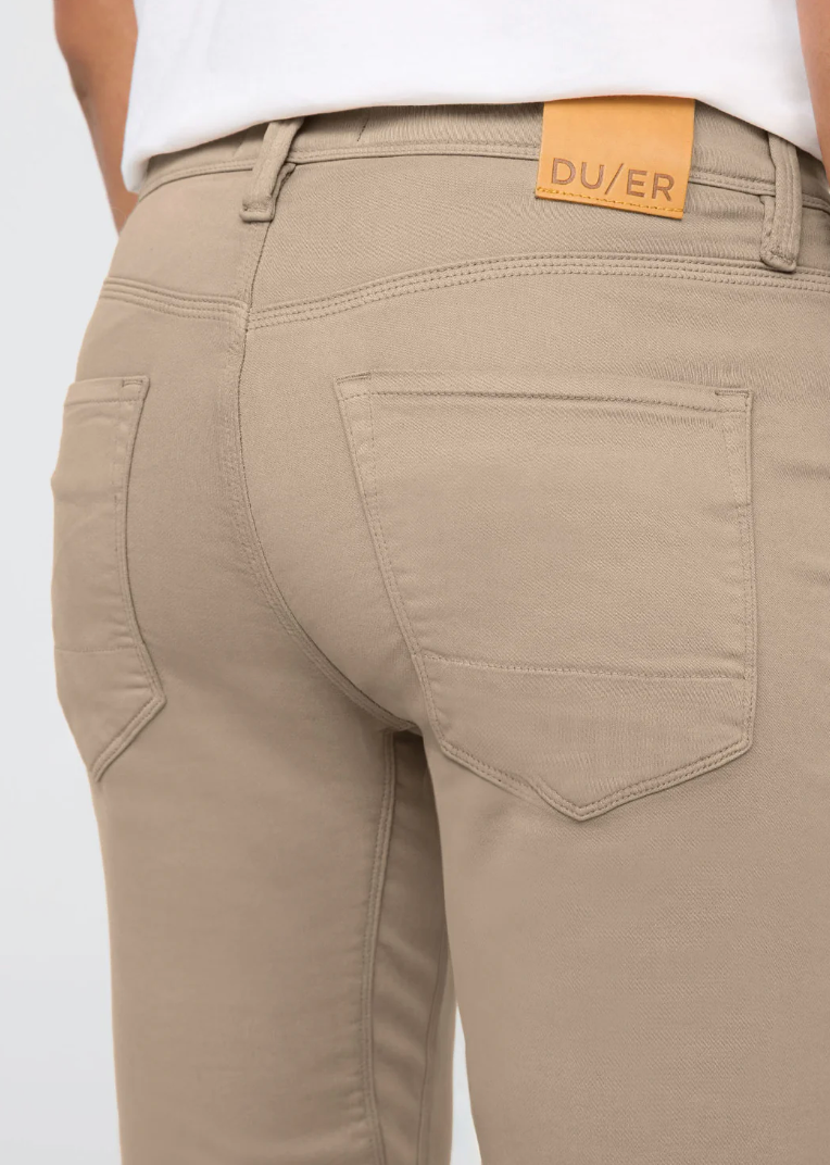 DUER No Sweat Slim Straight