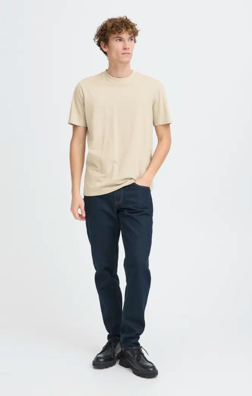 Nolan | Tee