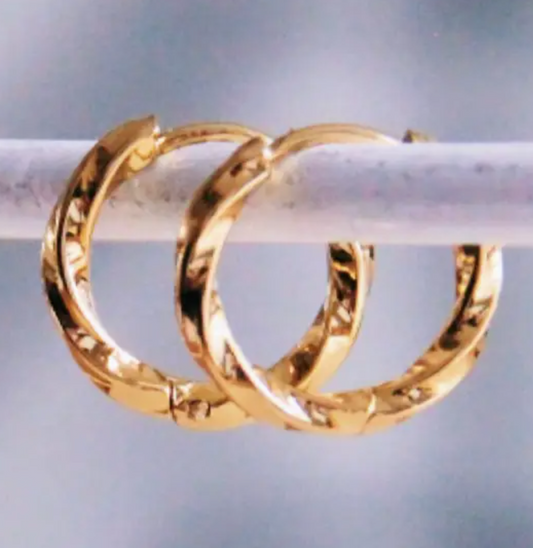 Gold Twisted | Hoop