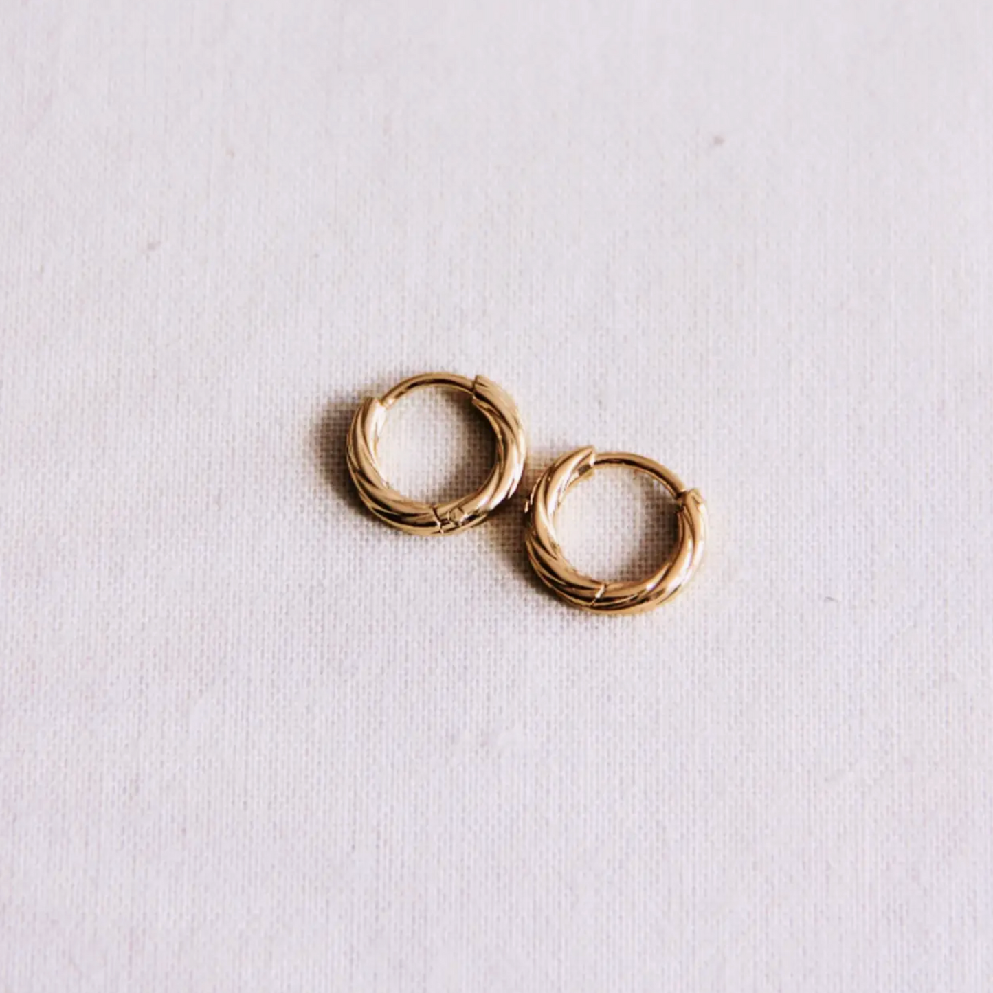Gold Twisted | Hoop