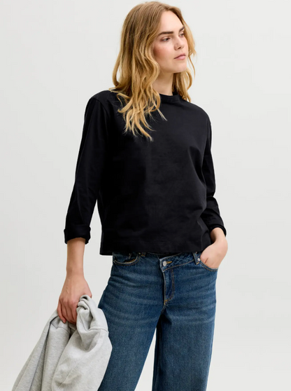 Sophia | Boxy Basic Black