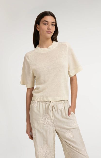 Betty | Top